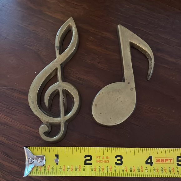 Vintage brass notes - Picture 11 of 12